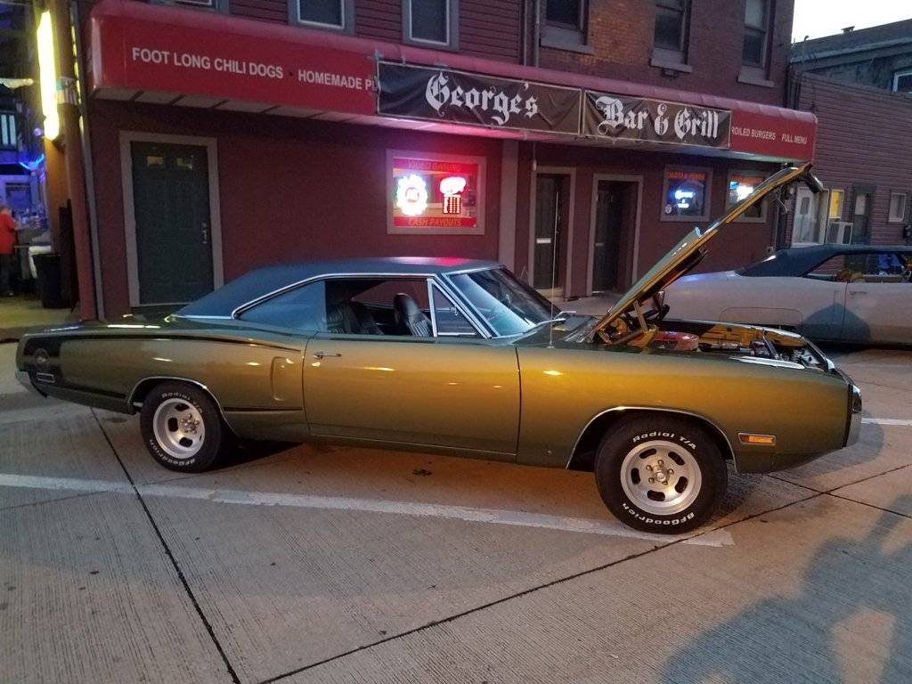 East Dubuque Car Cruise For C Bodies Only Classic Mopar Forum