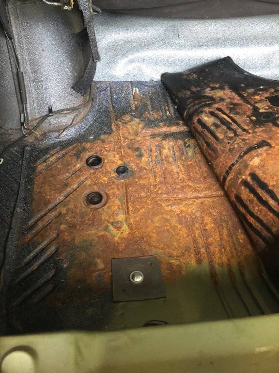 211393 2018 trunk pan.jpg