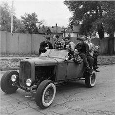 21aa50892f29bfbc5912a8de3a0cf35e--hotrods-teen-boys.jpg
