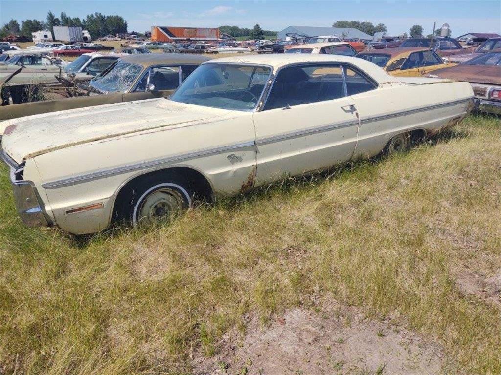 27159206-1970-plymouth-fury-iii-std.jpg