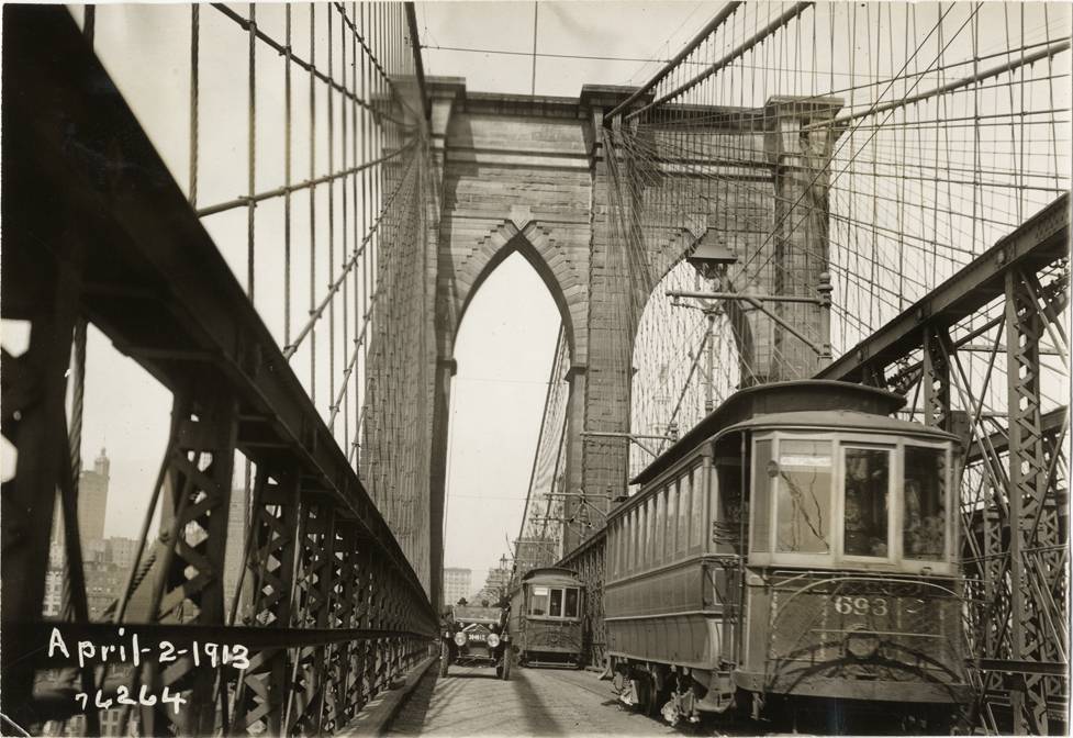 %2BBrooklyn%2BBridge%2Bduring%2Bthe%2B1913%2BOverman%2Btires%2B10%252C000%2Bmile%2Bdemonstration.jpg