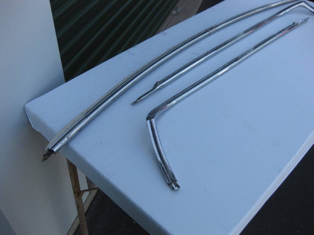 300 parts for sale 717.JPG