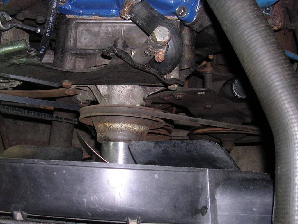 318 Fan 2 inch Spacer & Shroud 1.JPG