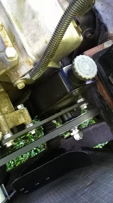 318 pump bracket #2.jpg