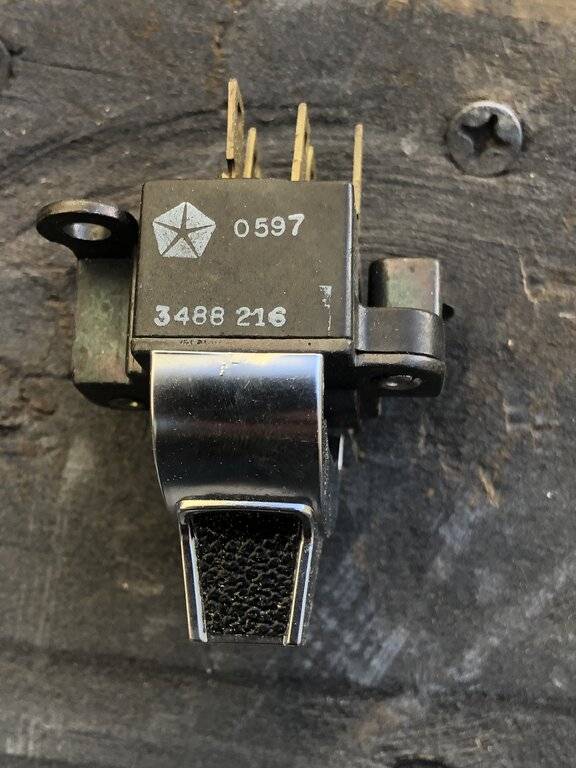 For Sale 1972 power window tailgate switch For C Bodies Only