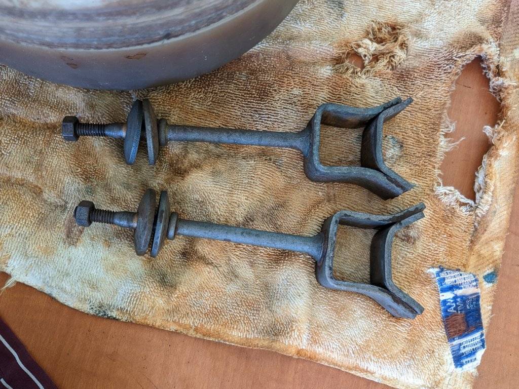 6 OEM link after 1 week vinegar.jpg