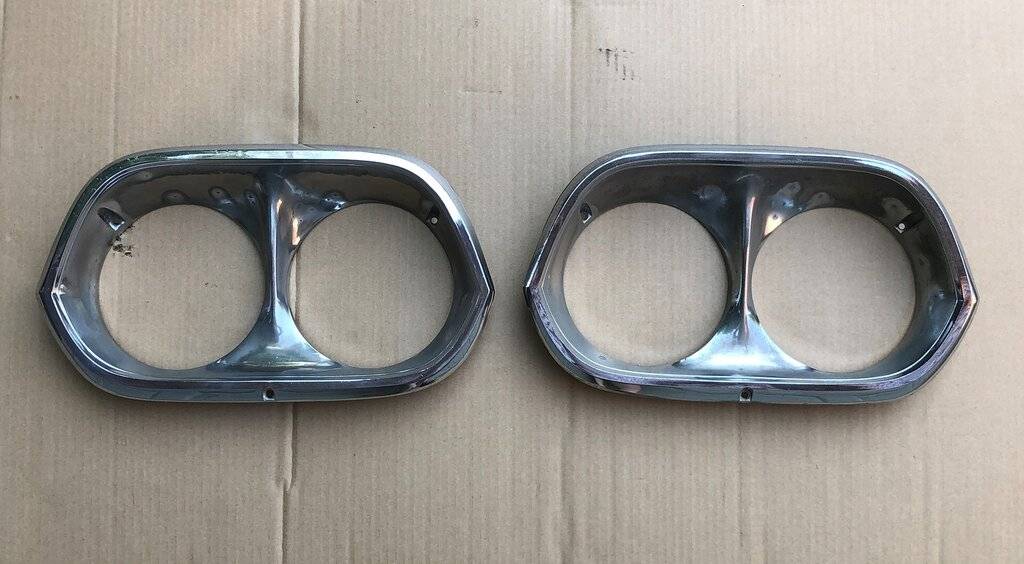 60_Dodge_headlight_Bezel-set-1b.JPG