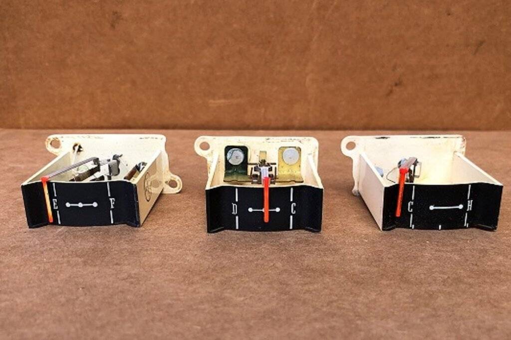 61 dash parts_gauges (2).jpg