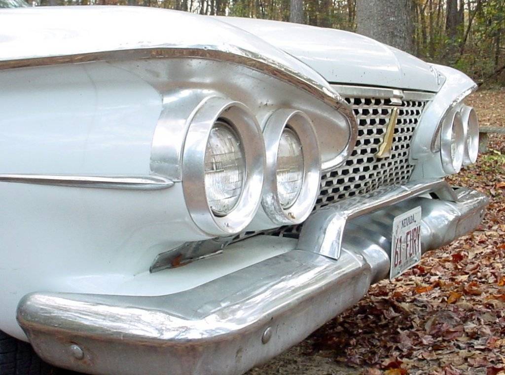 61 fury grille.JPG