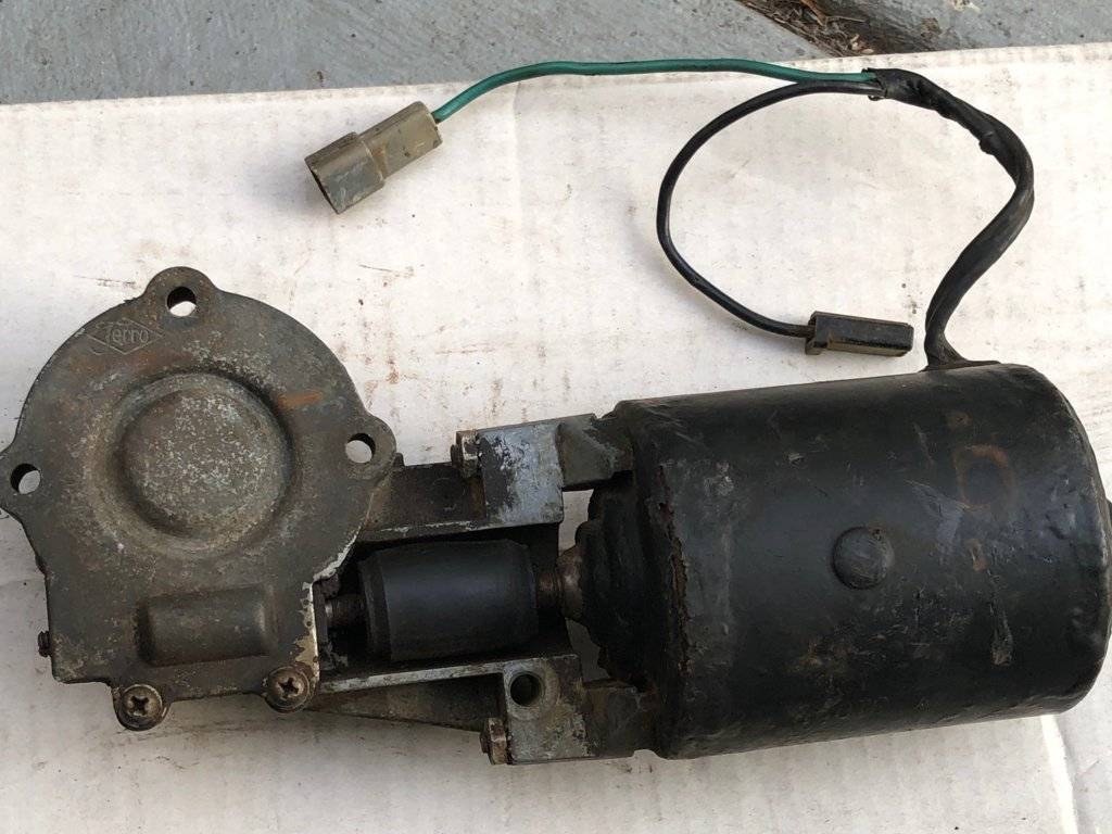 65 tailgate motor 1.jpg