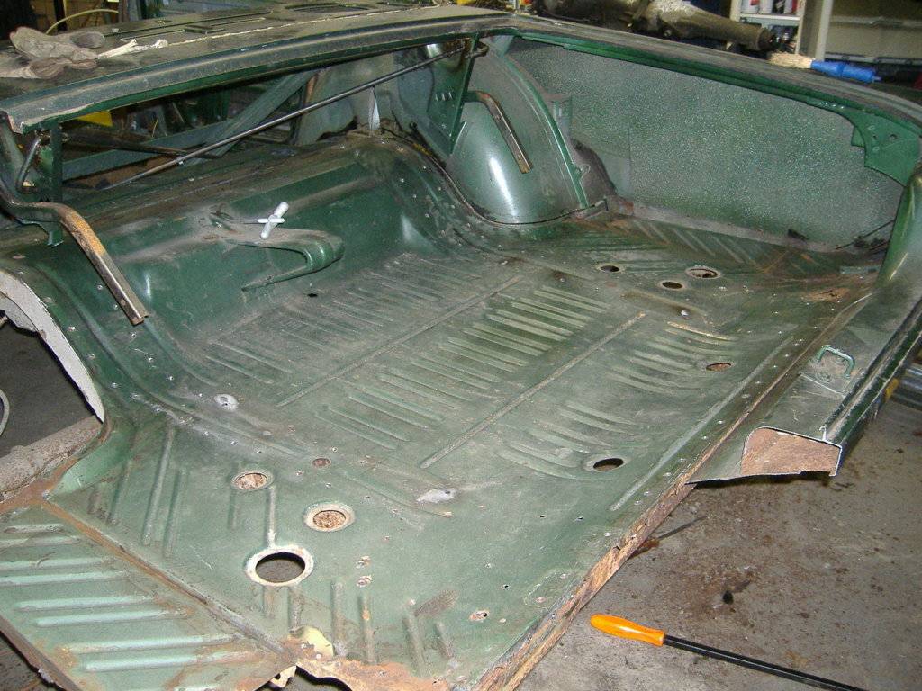 66 NY trunk pan2.JPG