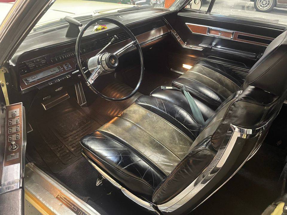 67 Imperial con5.jpg