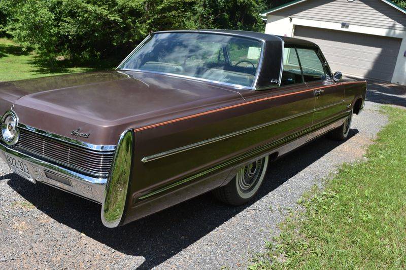 67 Imperial right side.JPG