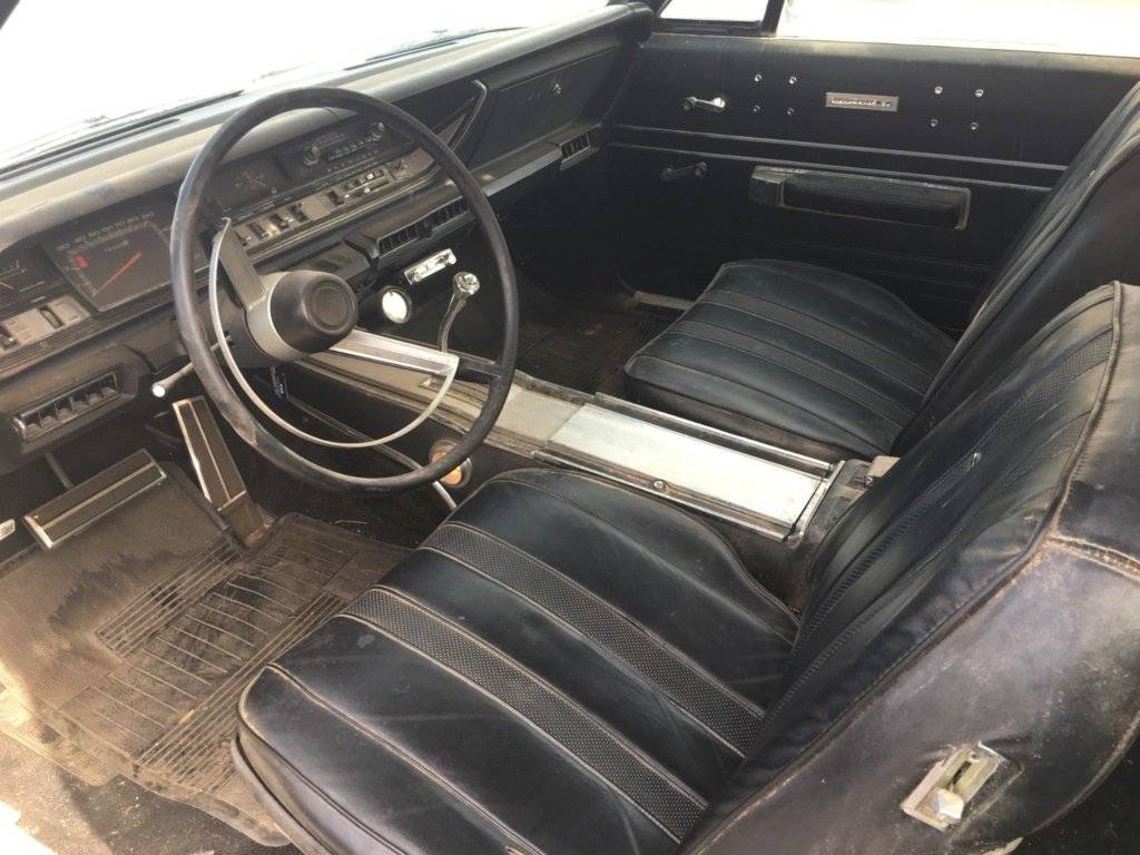 67 SF 4 sale Conv  interior 1.jpg