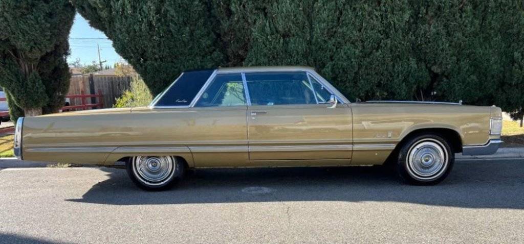 67Imperial2drHdtpCAb.jpg.3292c36f4827c8a0c0347fd99d03d850.jpg