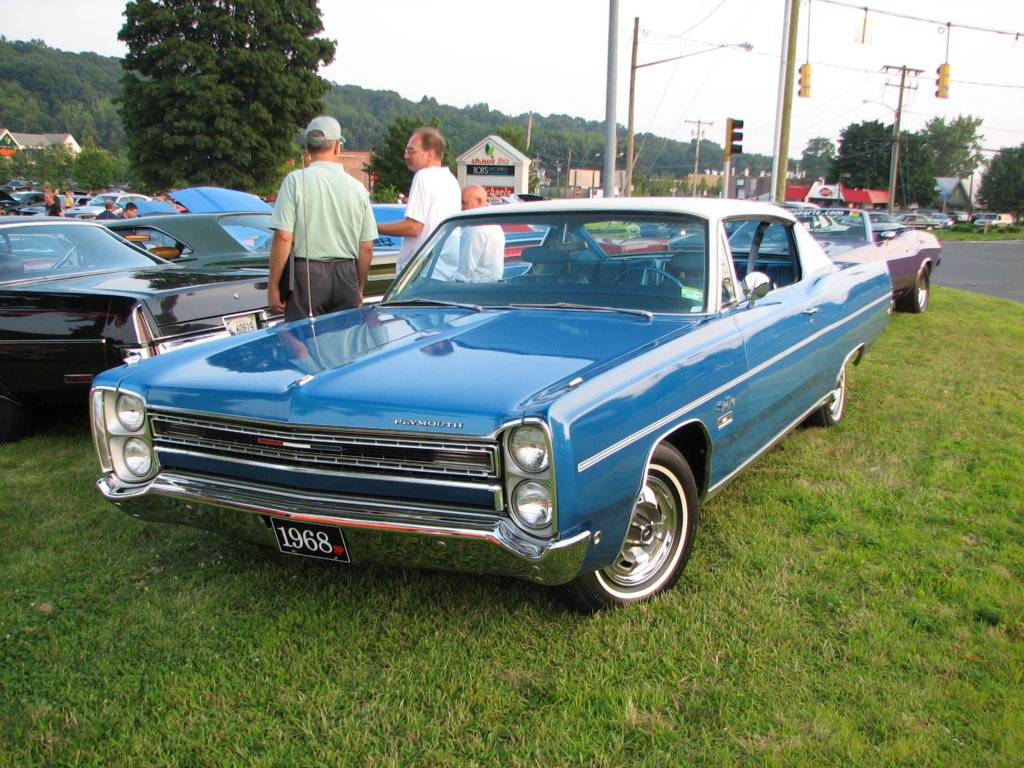 68 @ Ralph's on lawn.JPG