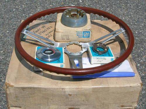 69-chevy-chevelle-camaro-impala-rosewood-steering-wheel-americanlisted_30170989.jpg