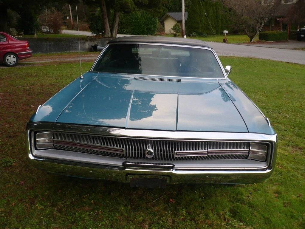 70 300 vert front.jpg