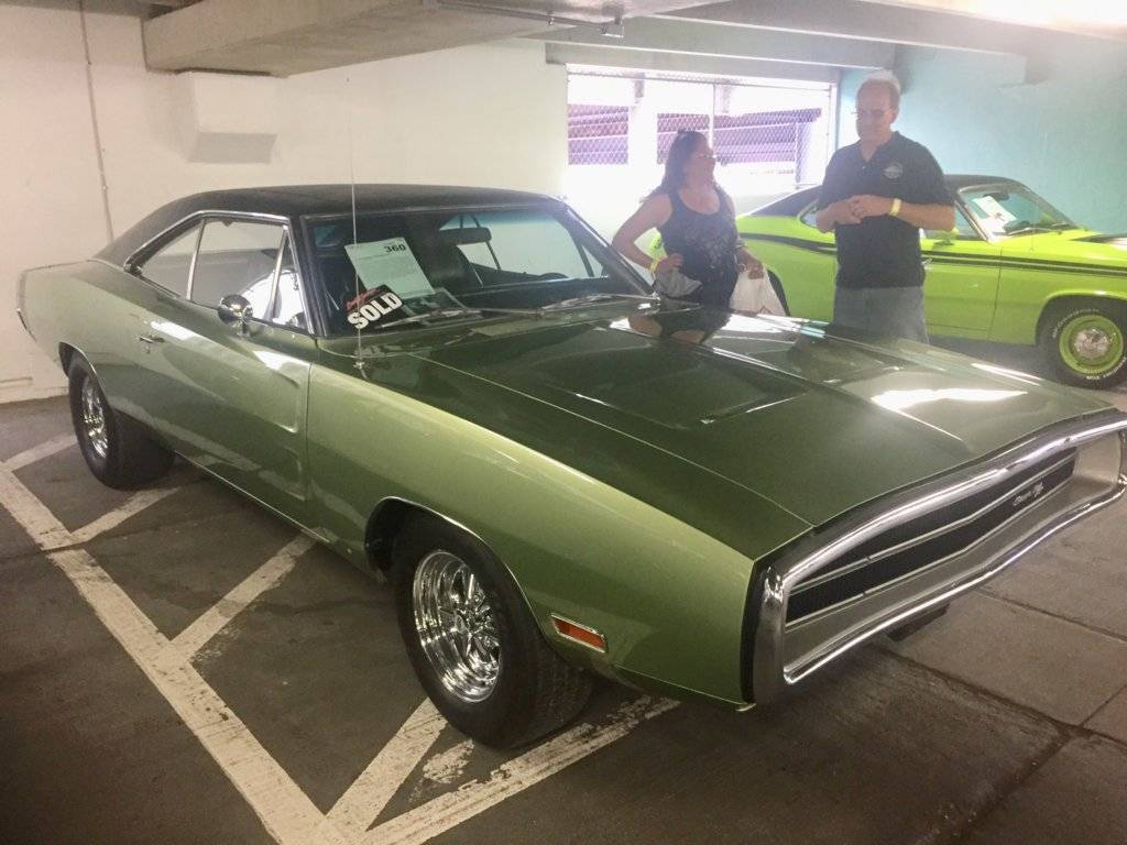 70 charger.jpg