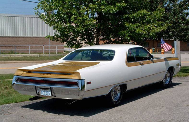 70_Chrysler_300_Hurst_(4).jpg