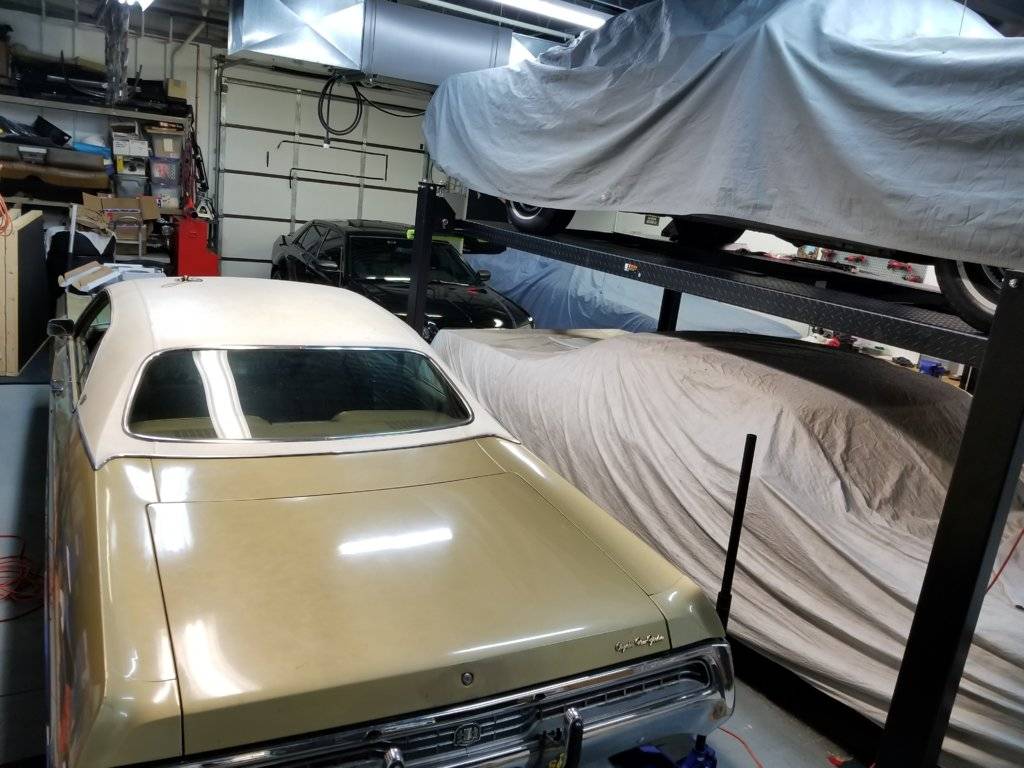 71 NY 5 cars in the shop.jpg