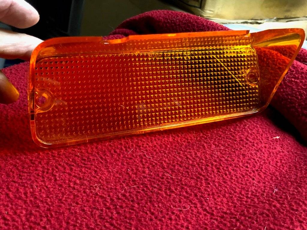 72 chrys amber lens 2.jpg