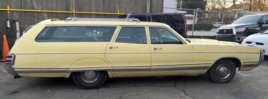 72ChryslerTCWagonNJb.jpg.c070d3404cda7836a578a8321566522c.jpg