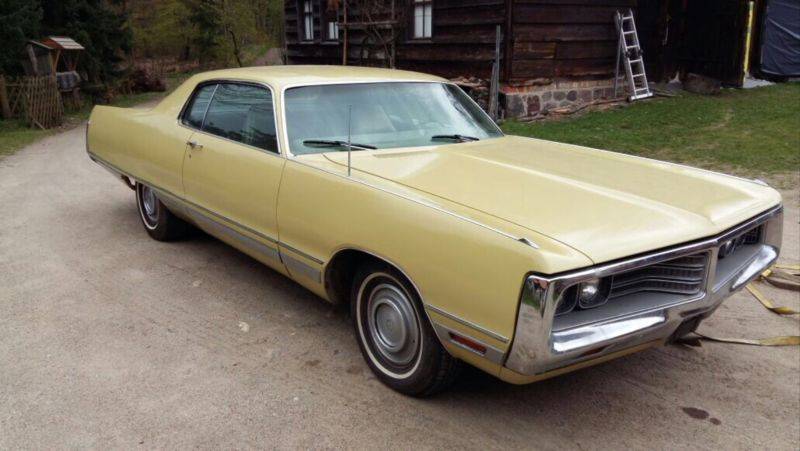 72er_Chrysler_NewYorker_2dr_HT_FOR_SALE_13000.jpg