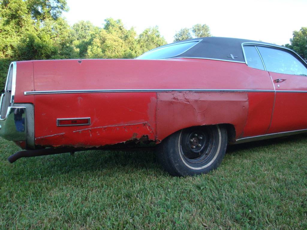 73 Gran Coupe red 3.JPG