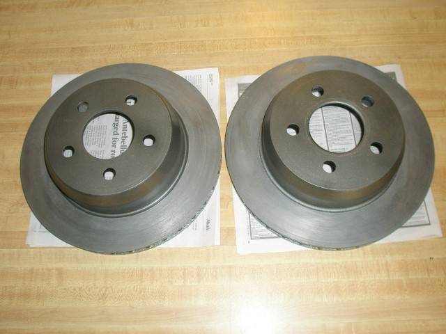 75 Imperial REAR Disc Brakes 015 (Small).JPG