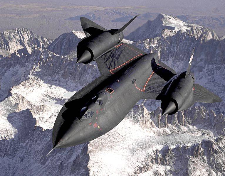 766px-lockheed_sr-71_blackbird.jpg