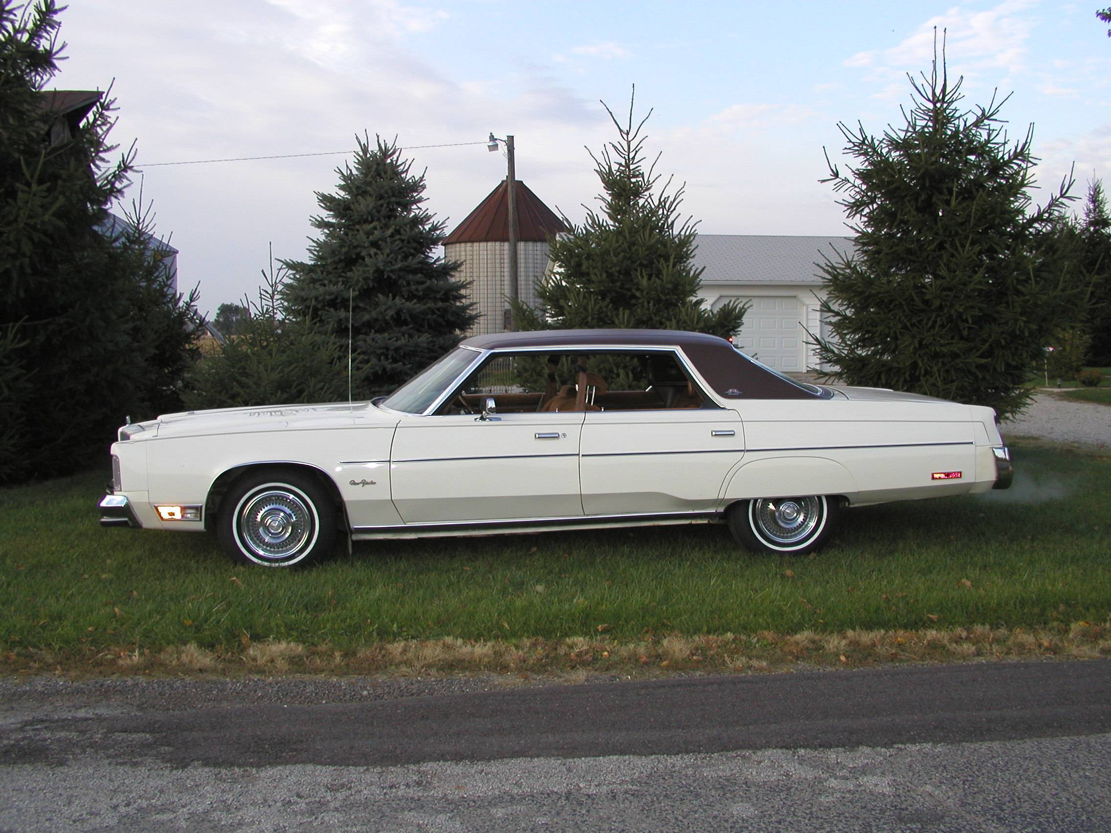 77 Chrysler #01.JPG