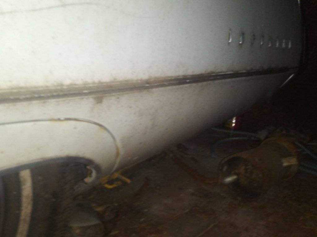 8 LHS rear image000009.jpg