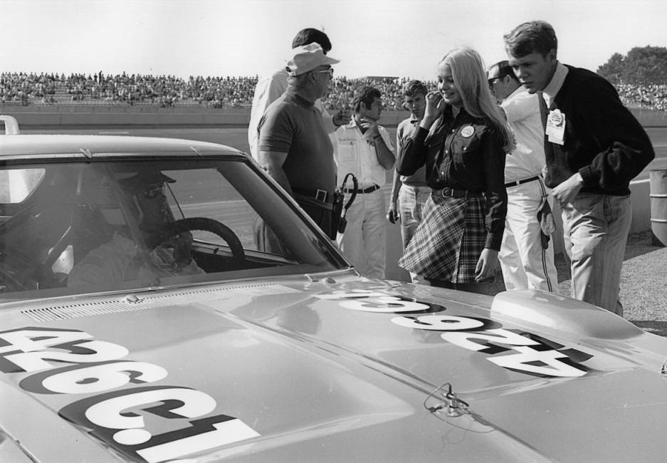 #88 Daytona at Talladega  500 alabama nascar dodge charger 1969.jpg