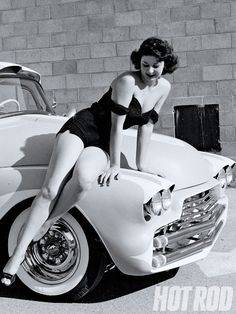 90f3461ad85beba4b947d13f32726908--pin-up-vintage-hotrods.jpg