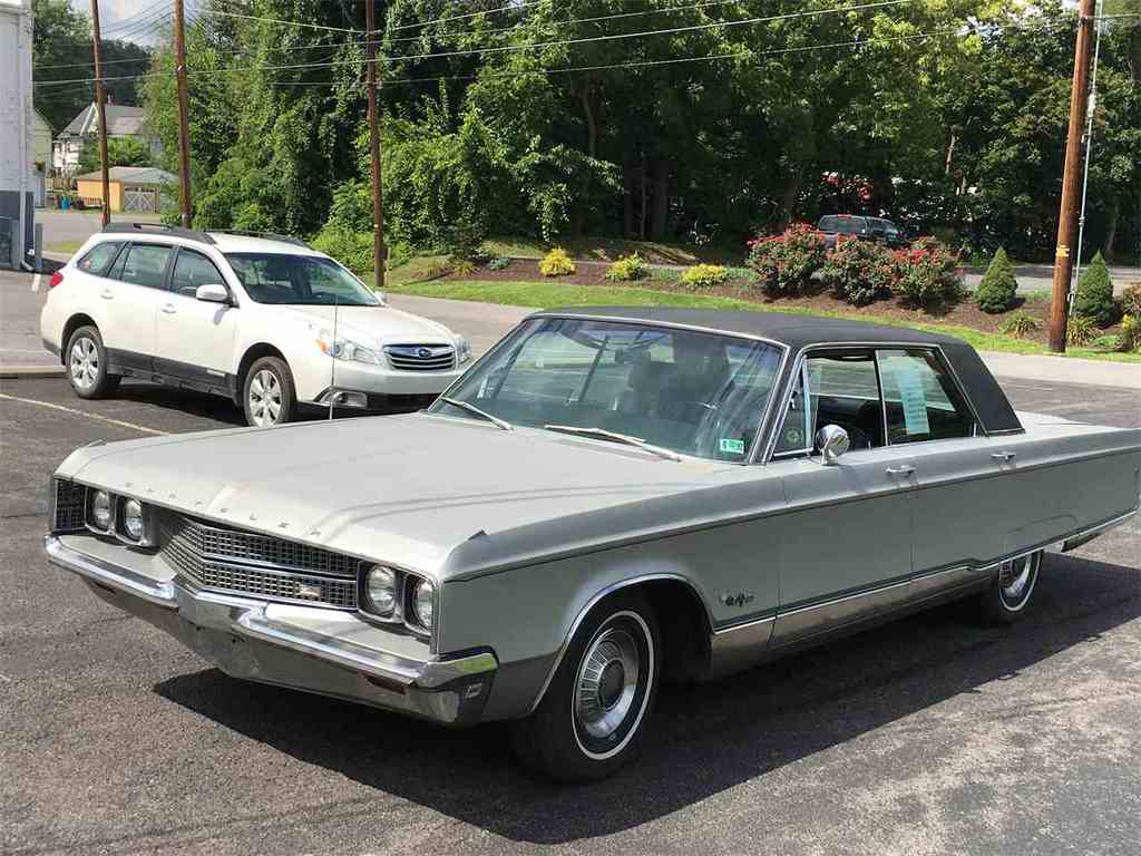 9275191-1968-chrysler-new-uorker-std-c.jpg