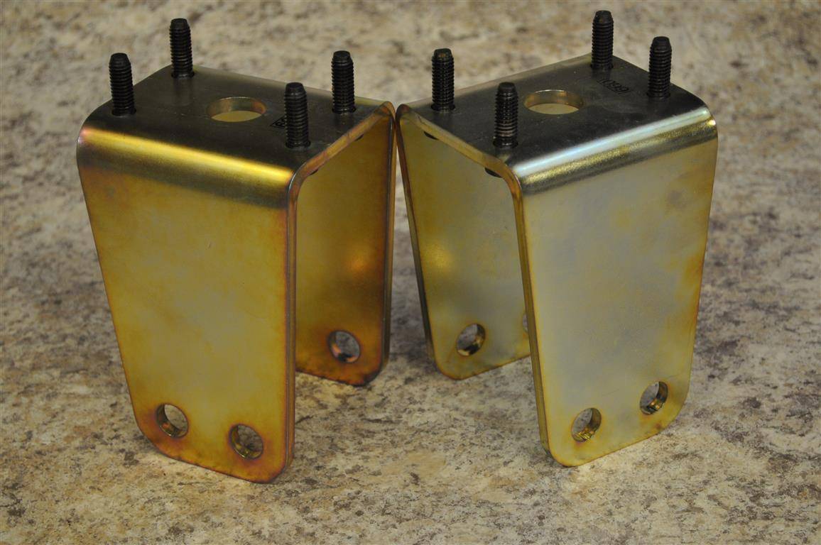 99_body_leaf_spring_hangers_1 (Medium).JPG