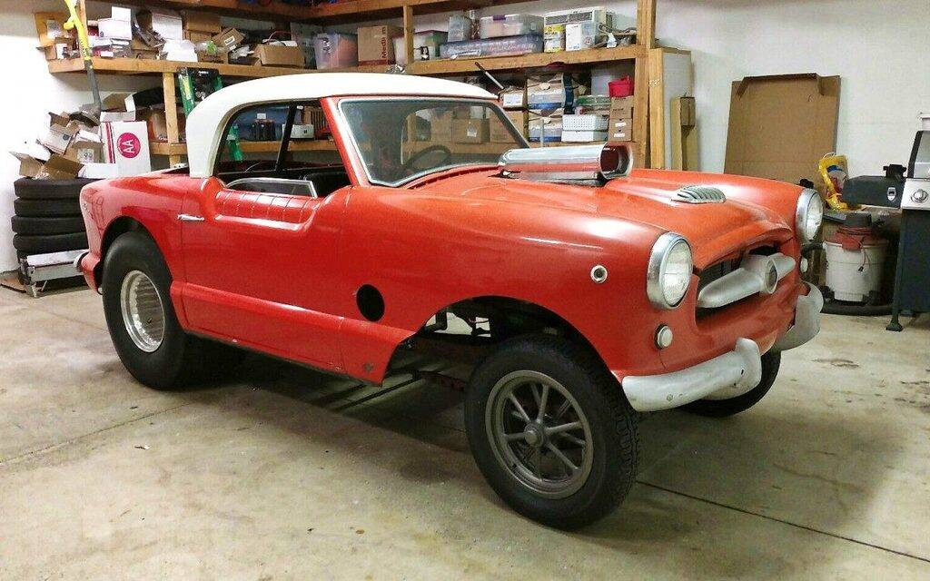A%2F%2Fbarnfinds.com%2Fwp-content%2Fuploads%2F2019%2F11%2F1954-Nash-Metropolitan-Gasser-1200x750.jpg