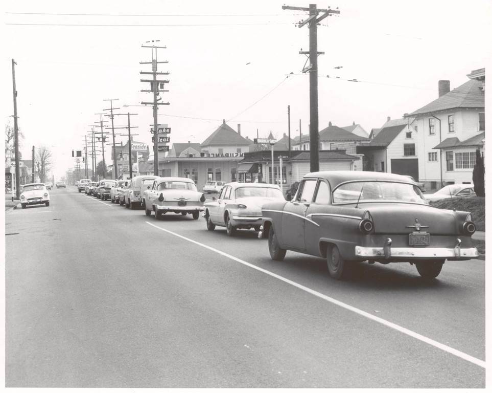 a2005-001-945-ne-20th-south-to-e-burnside-1965.jpg