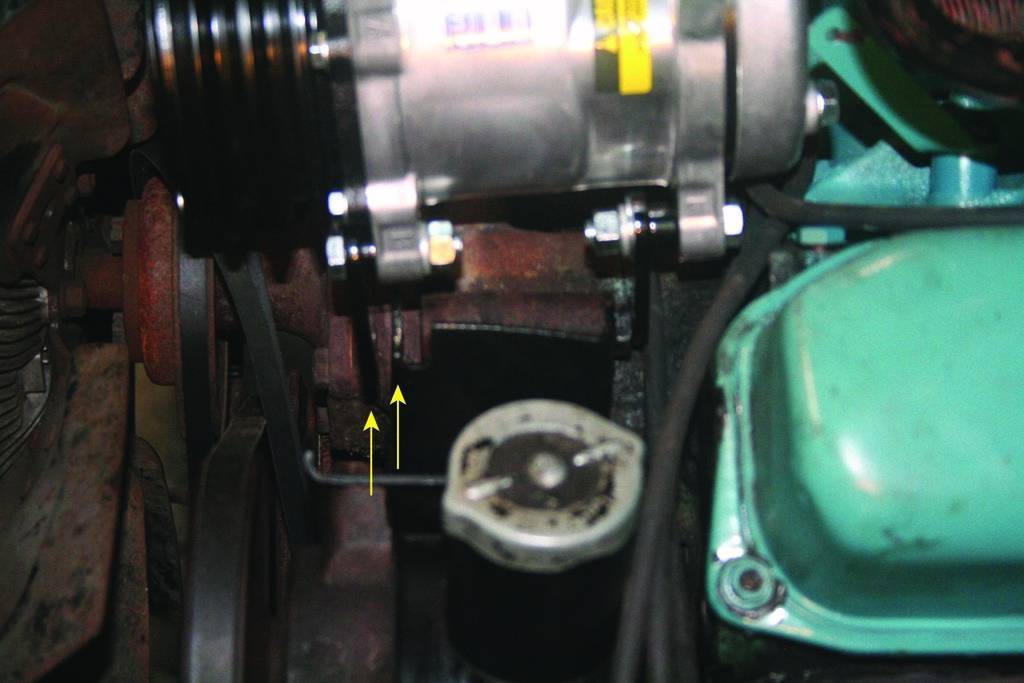 AC Bracket not aligned.jpg