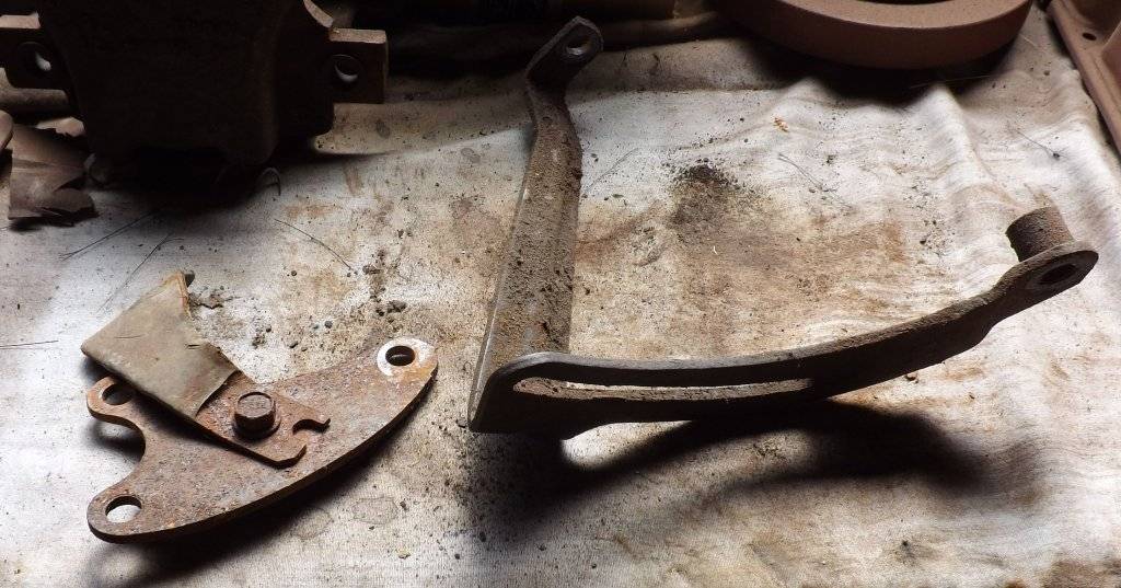 alternator brackets.jpg