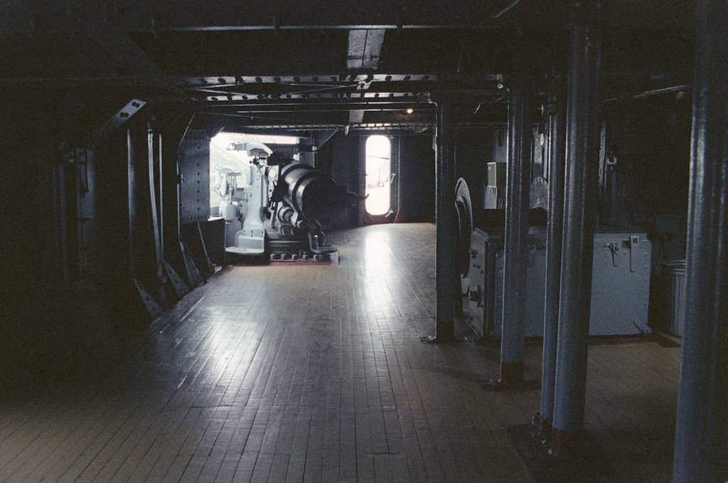 an-interior-view-of-the-01-level-of-the-memorial-battleship-uss-texas-bb-35-3d7194-1600.jpg