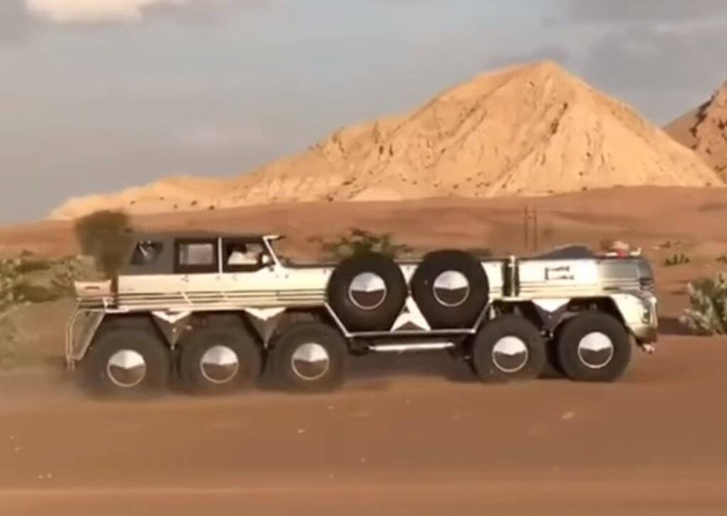 ARAB.OFF.ROAD.CAR.jpg