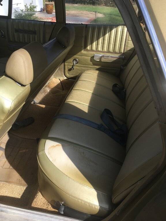 BACK SEAT.JPG