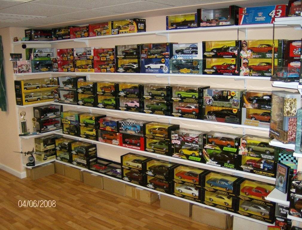 Basement pictures-cars 001.jpg