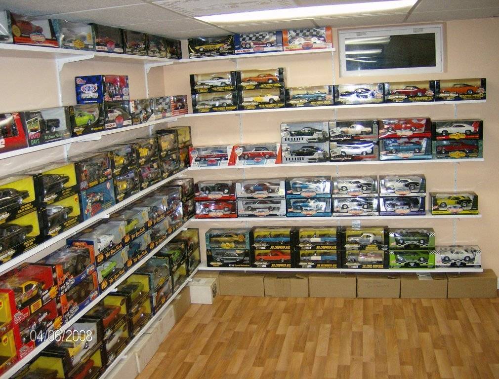 Basement pictures-cars 002.jpg