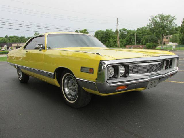 beautiful-1971-chrysler-new-yorker-440-at-lemon-twist-ac-fuel-injection-3.jpg