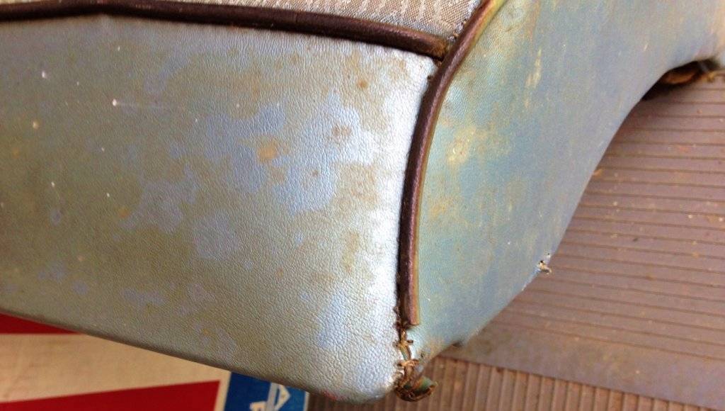 Blue Seatback upper right.jpg