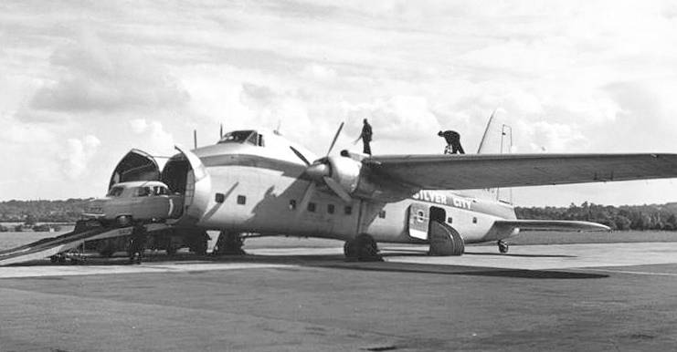 Bristol_170_Freighter_32_of_Silver_City_Airways.jpg