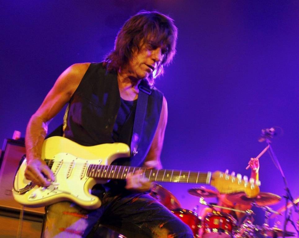 British-musician-Jeff-Beck-2006.jpg